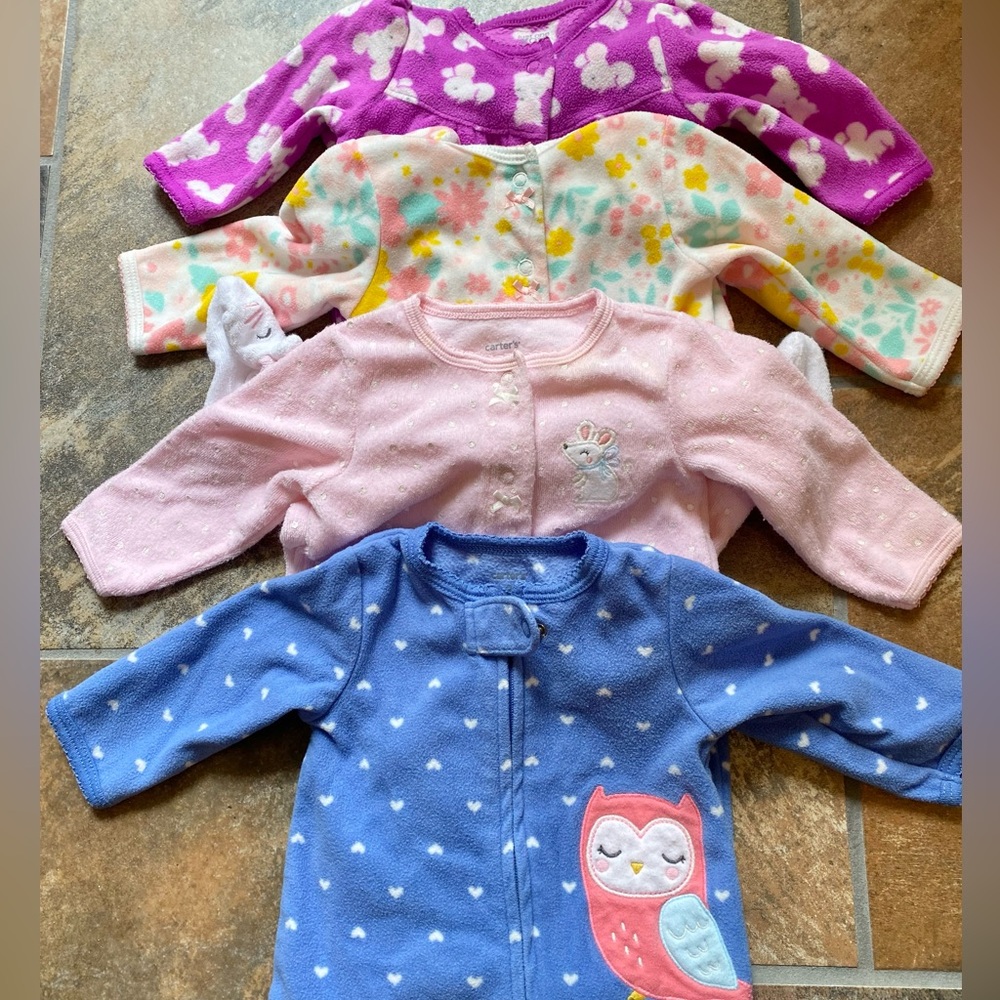 Lot of 4 carters sleepers - size 3 months